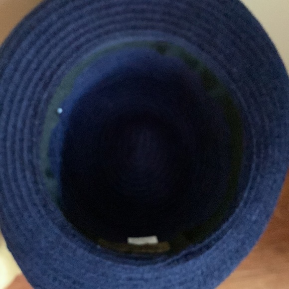 Beautiful Cappelli Straworld Inc. Navy Soft Rolled Rim Bucket Hat. - Picture 5 of 5